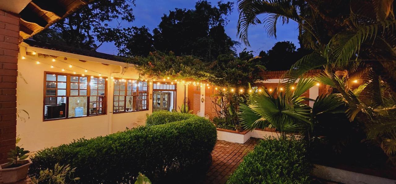 Camilas Hotel San Pedro Sula Dış mekan fotoğraf