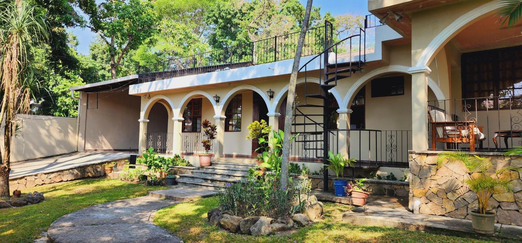 Camilas Hotel San Pedro Sula Dış mekan fotoğraf